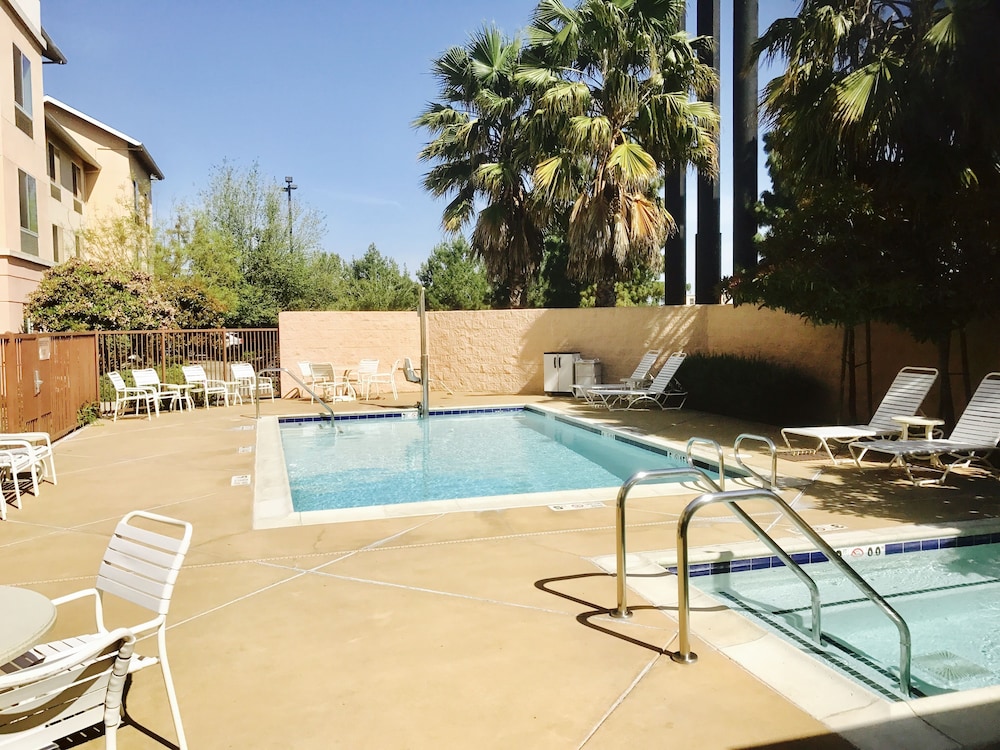 Fairfield Inn & Suites Sacramento Airport Natomas 11/23