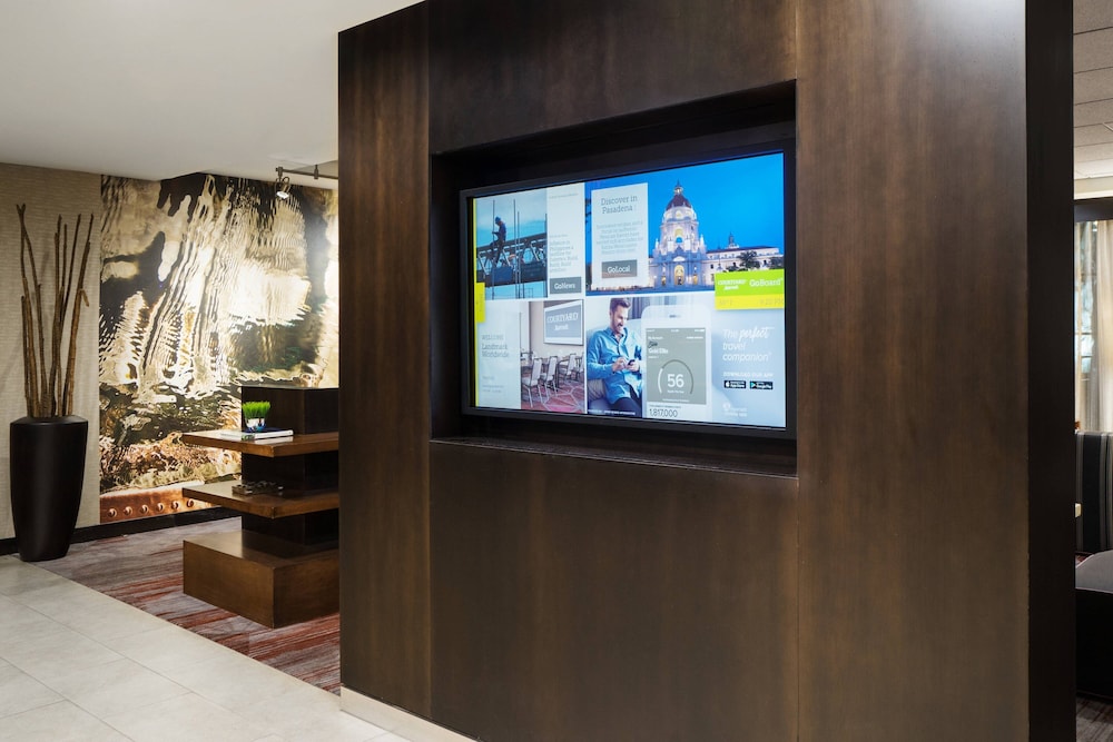 Courtyard By Marriott Old Pasadena 26/41
