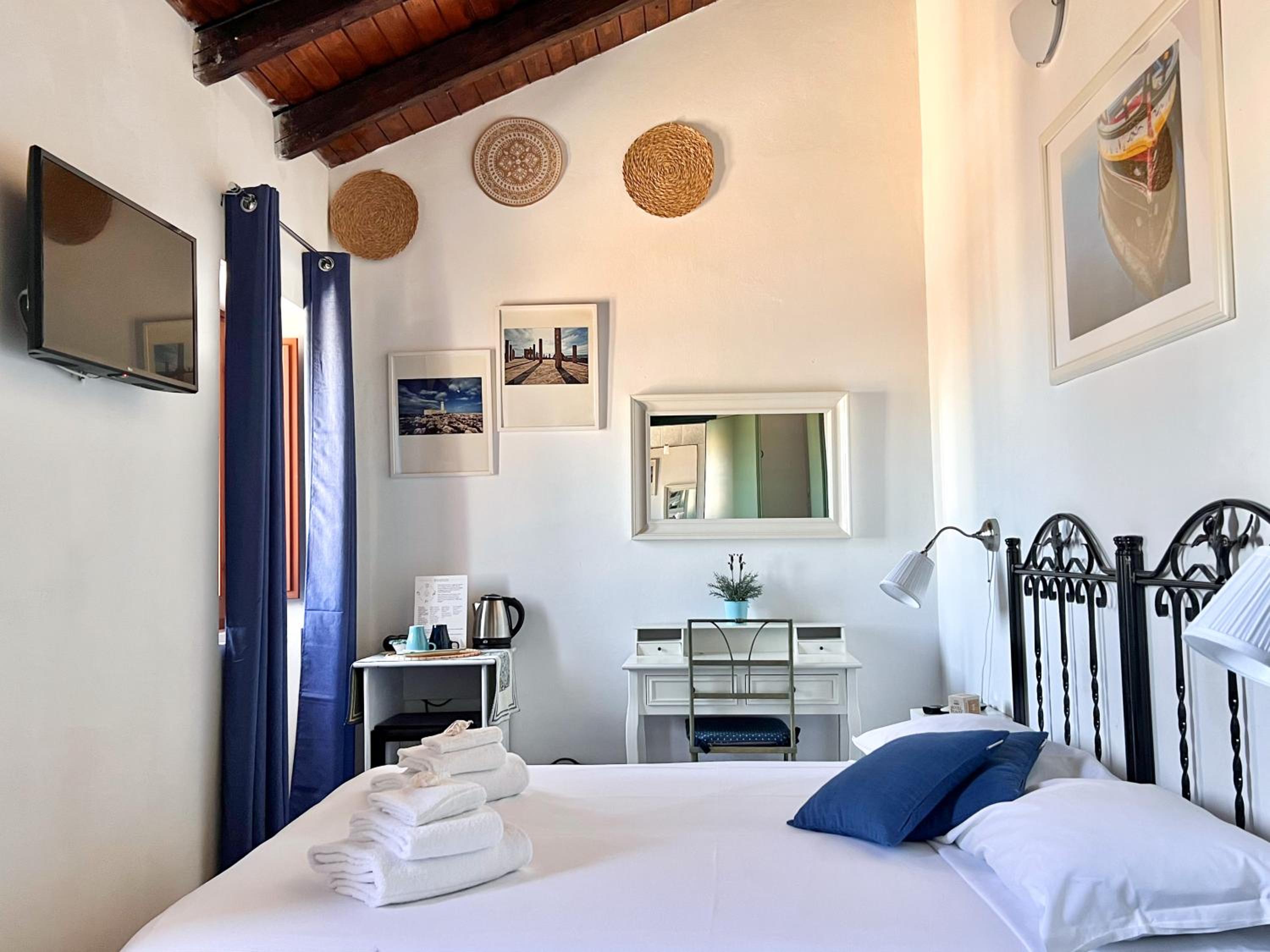 Room, Double or Twin Bed, Sea View, Attic
