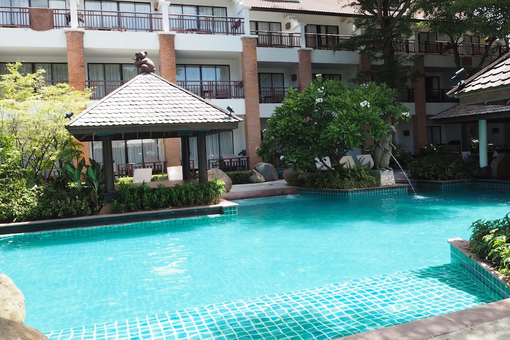 Woodlands Hotel And Resort 5/65