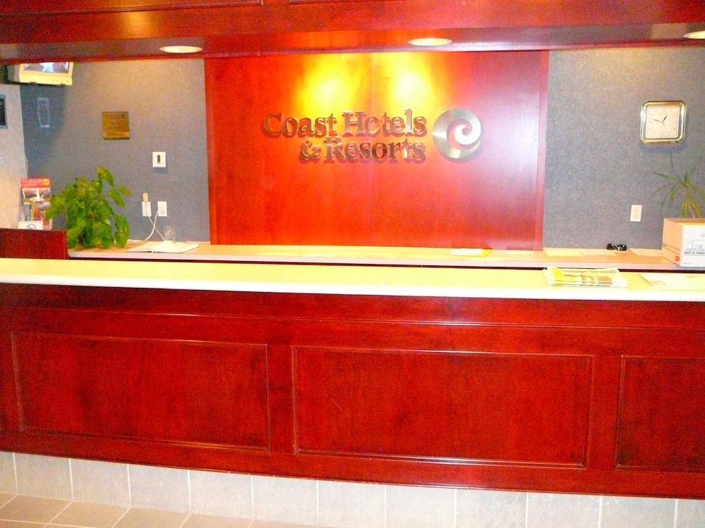 Coast Abbotsford Hotel And Suites 6/50