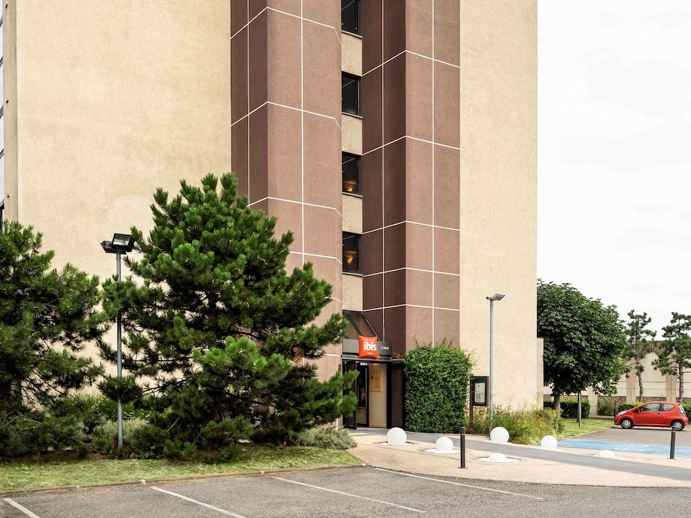 Ibis Creteil 1/68