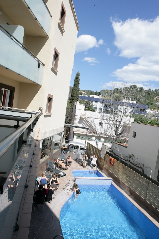 HOTEL TOSSA CENTER 28/31