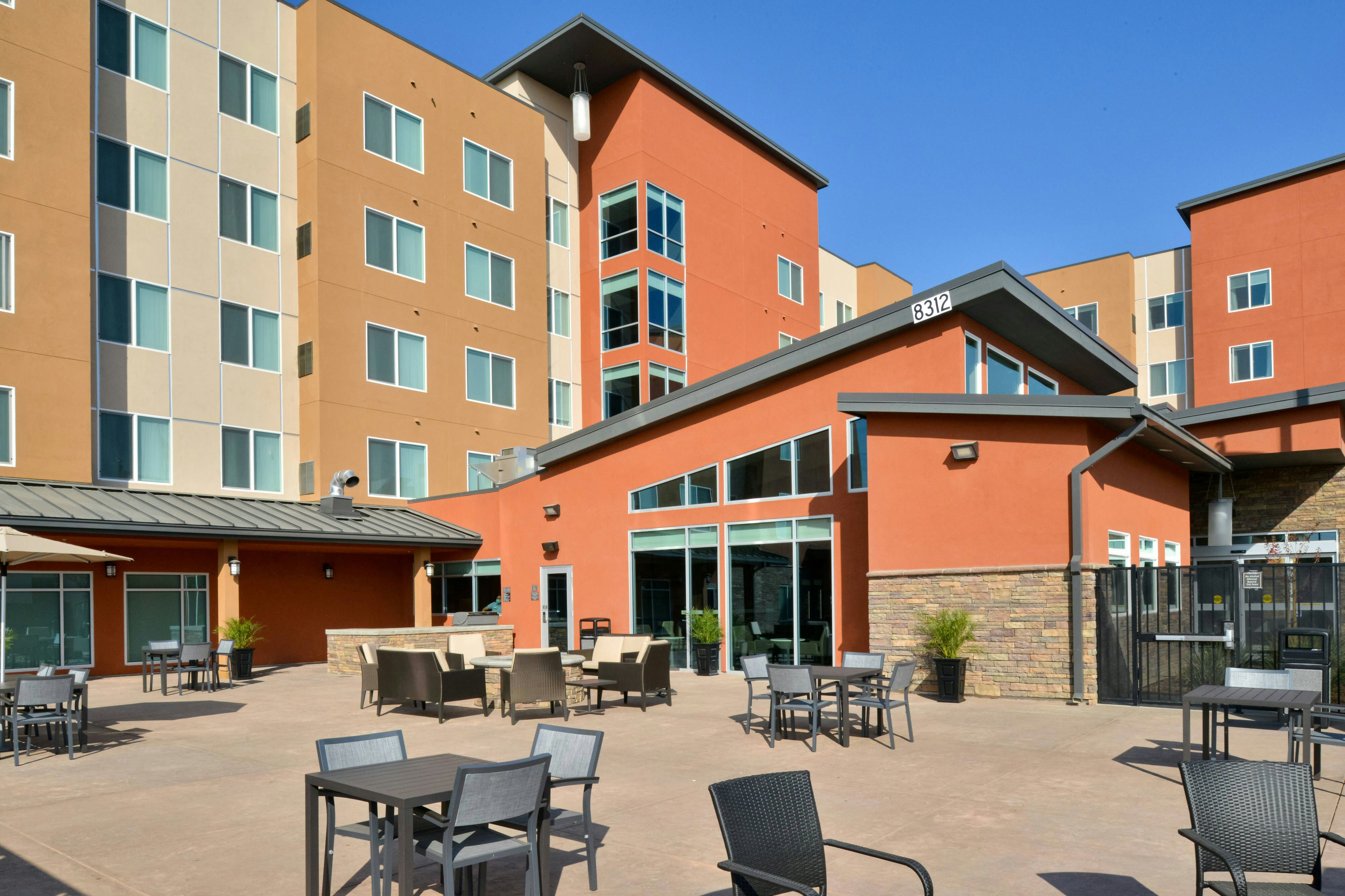 Residence Inn by Marriott Bakersfield West 41/42