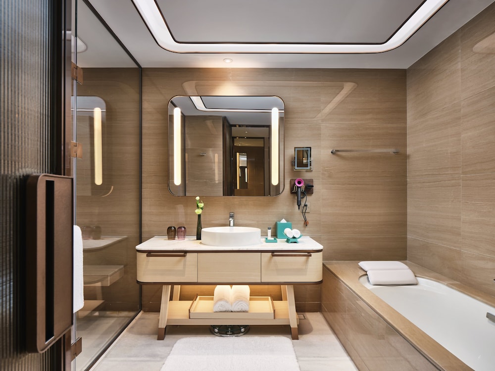 Premium, 2 Double Beds, City View, Intercontinental Chongqing Raffles City 3/5