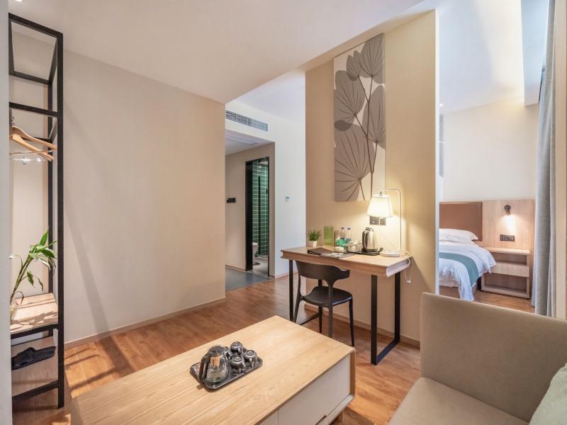 GreenTree Inn Wuxi Quanshan Center Express Hotel 30/37