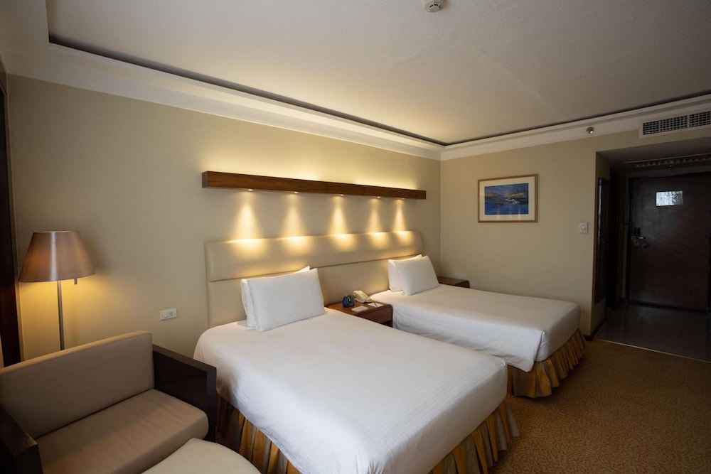 Marco Polo Plaza Cebu 19/81