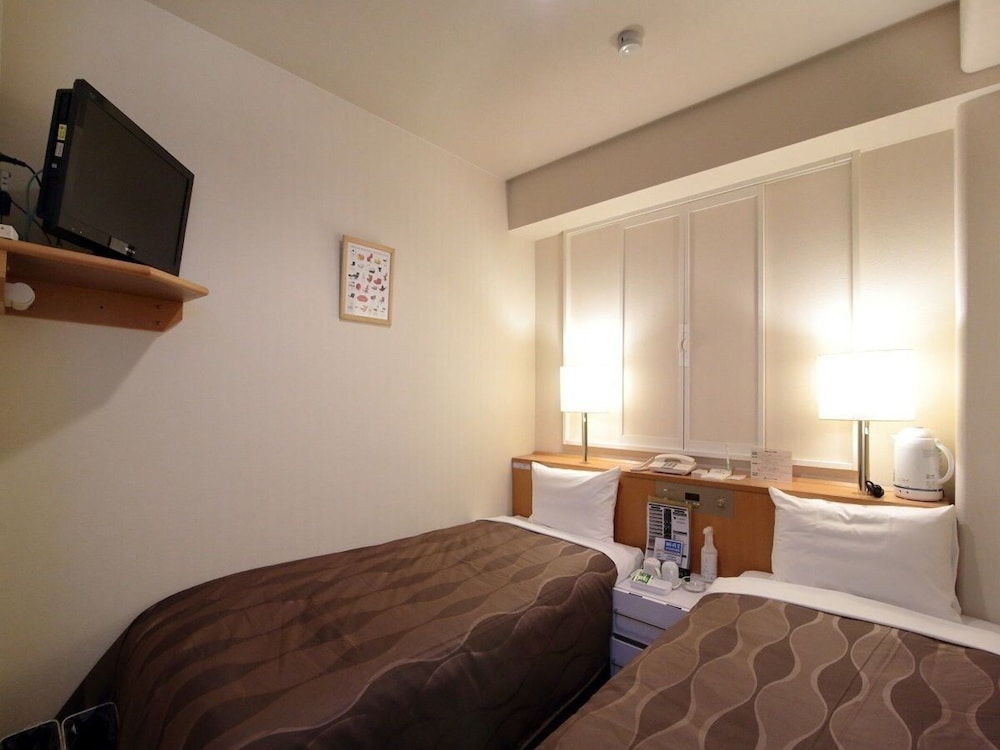ECONOMY, TWIN BEDS, SMOKING