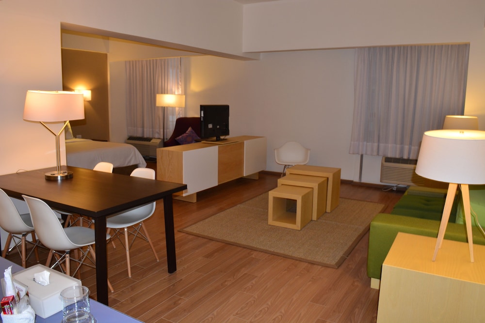Fiesta Inn Tlalnepantla 37/80