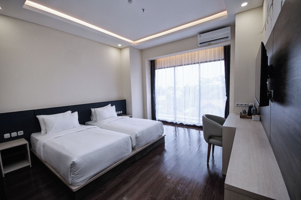 Permata Hijau Hotel 21/50