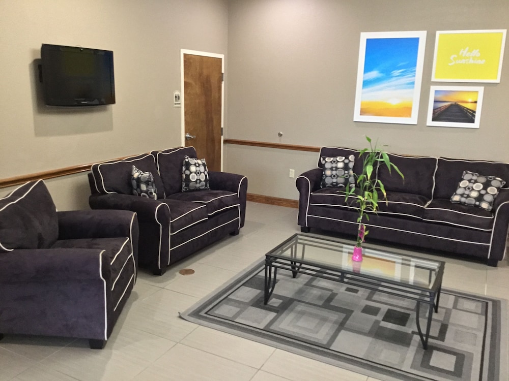 Days Inn By Wyndham Baytown East 32/50