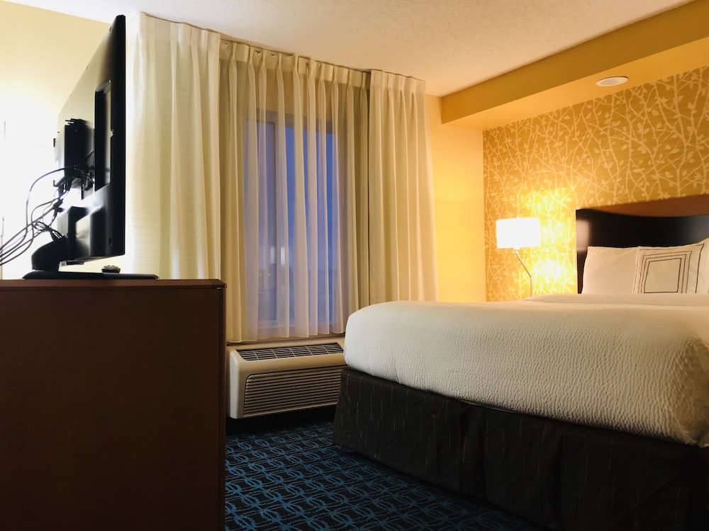 Fairfield Inn Suites Denver Tech Center South 11/33