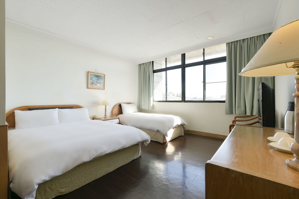 Back Home Hotel 29/50