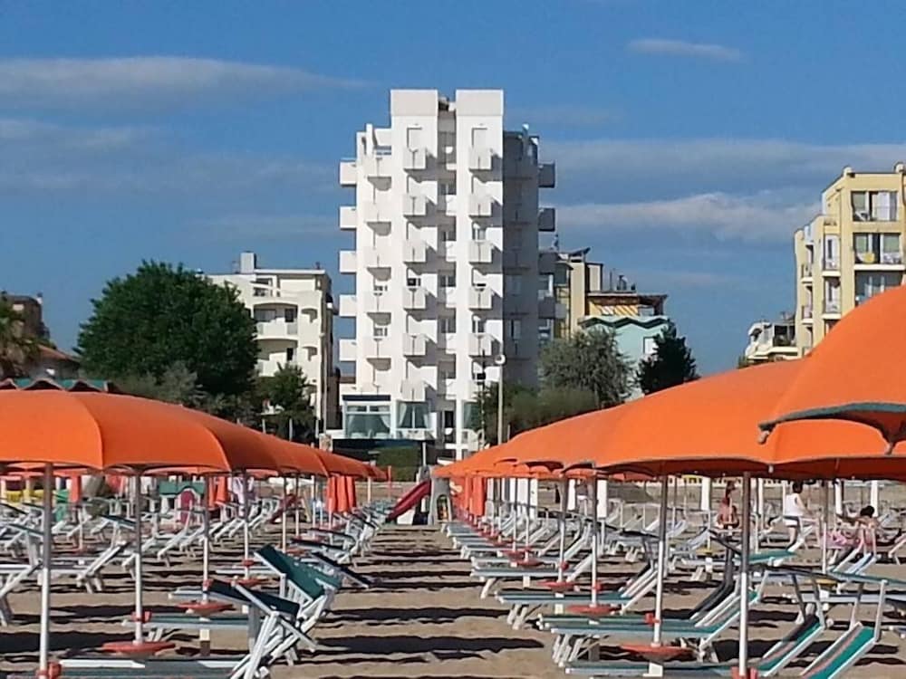 Hotel Aristeo 9/72