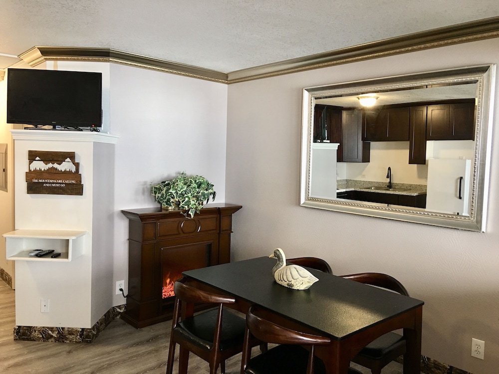 Lake View Suites Yellowstone 25/39