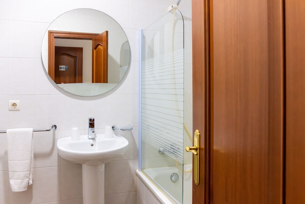 Real Ferrol Hotel 48/49