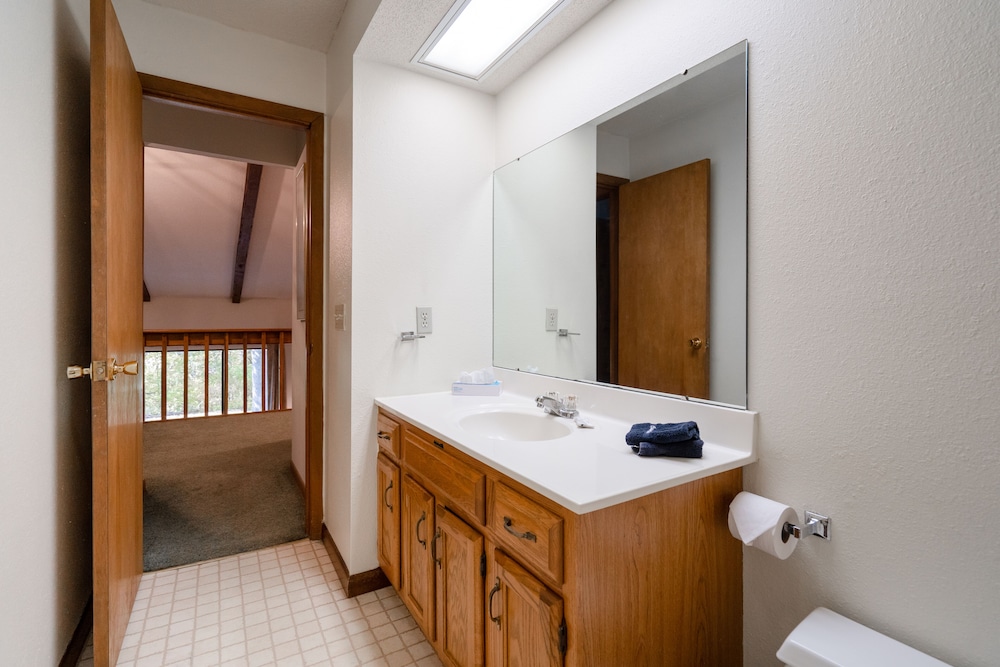 2 Bedrooms, Suite, Twin Beds, King Bed, 2 Sofa, Sauna، The Villas at French Lick Springs 5/6