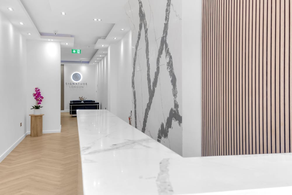 Signature Hotel London 28/50