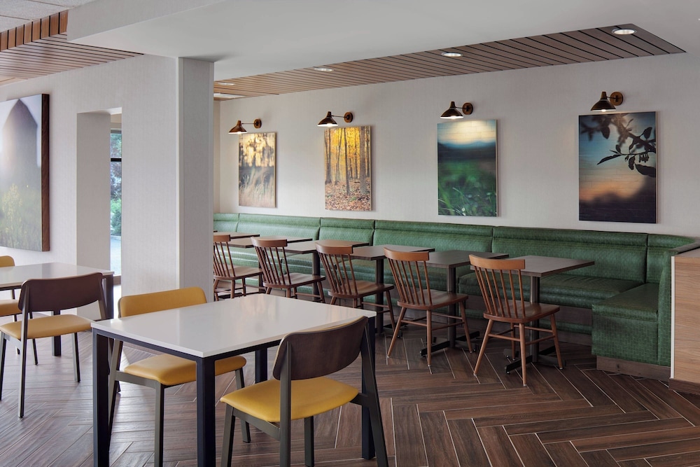 Fairfield Inn & Suites by Marriott Atlantic City Absecon 25/42