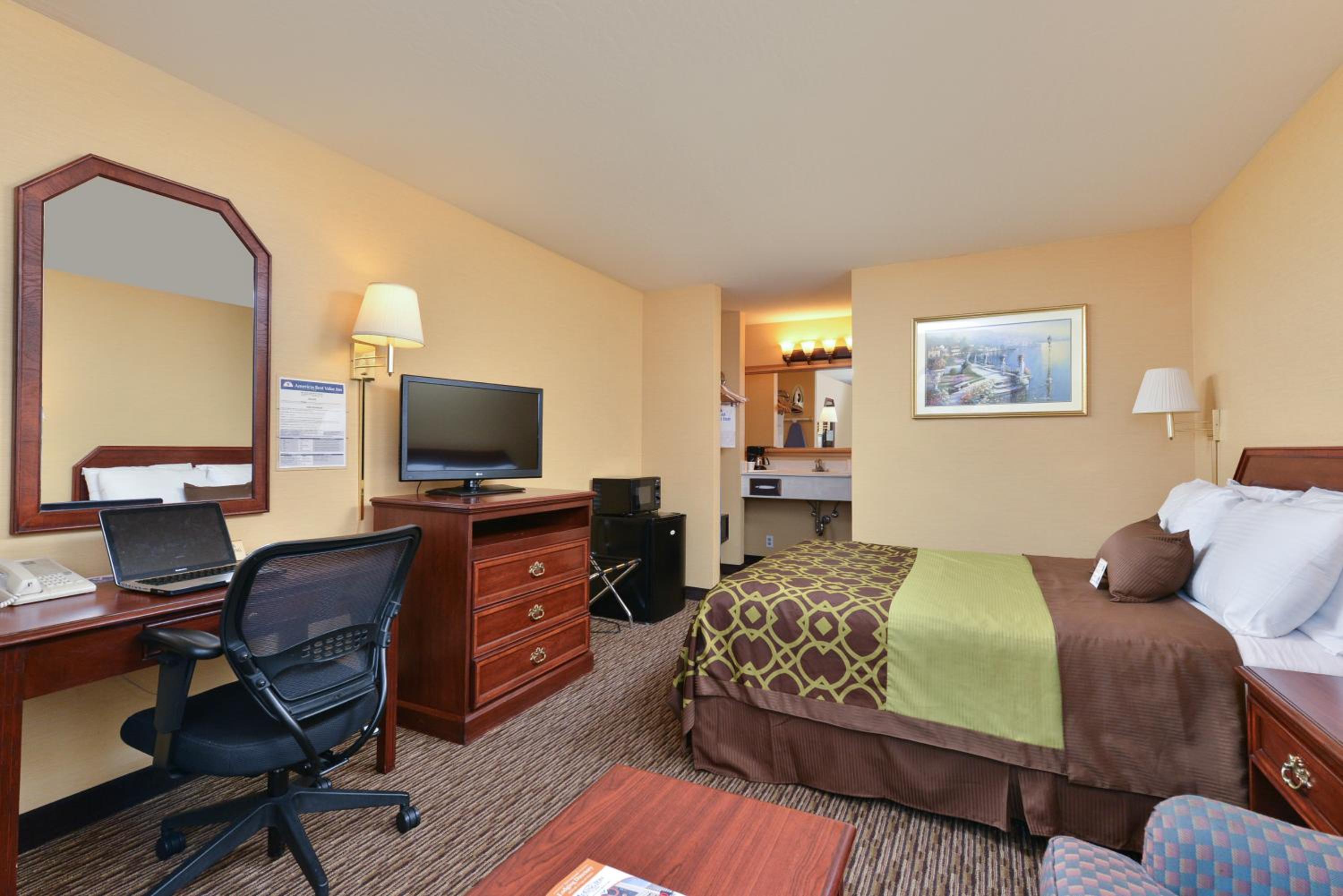 Americas Best Value Inn San Jose Convention Center 28/38