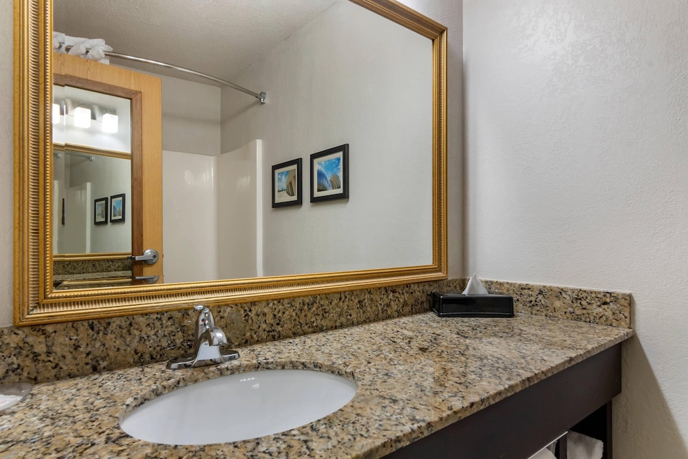 غرفة قياسية بسريرين كوين، Comfort Inn and Suites Lees Summit Kansas City 3/7