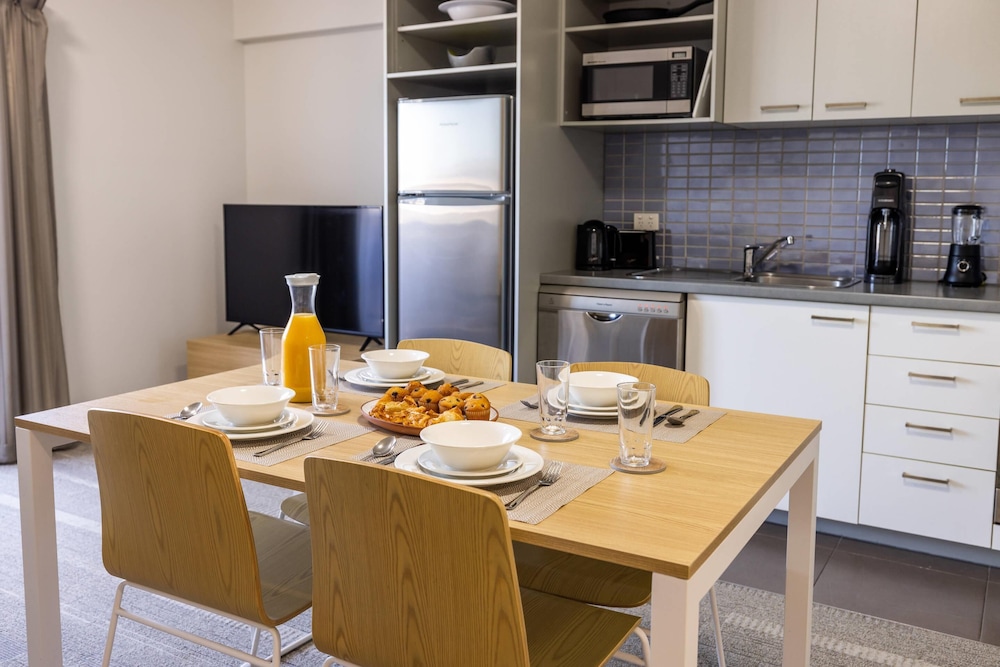 MainStay Suites Mackay 48/65