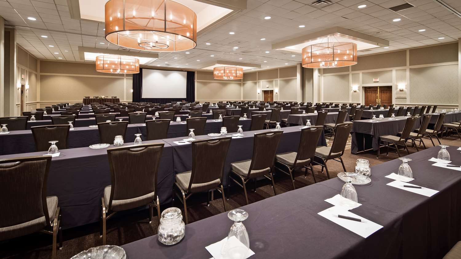 Best Western Premier The Central Hotel & Conference Center 43/48
