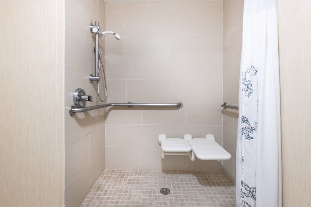 Residence Inn By Marriott Evansville East 8/39