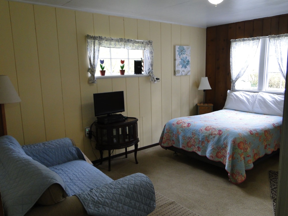 Shakti Cove Cottages 8/58