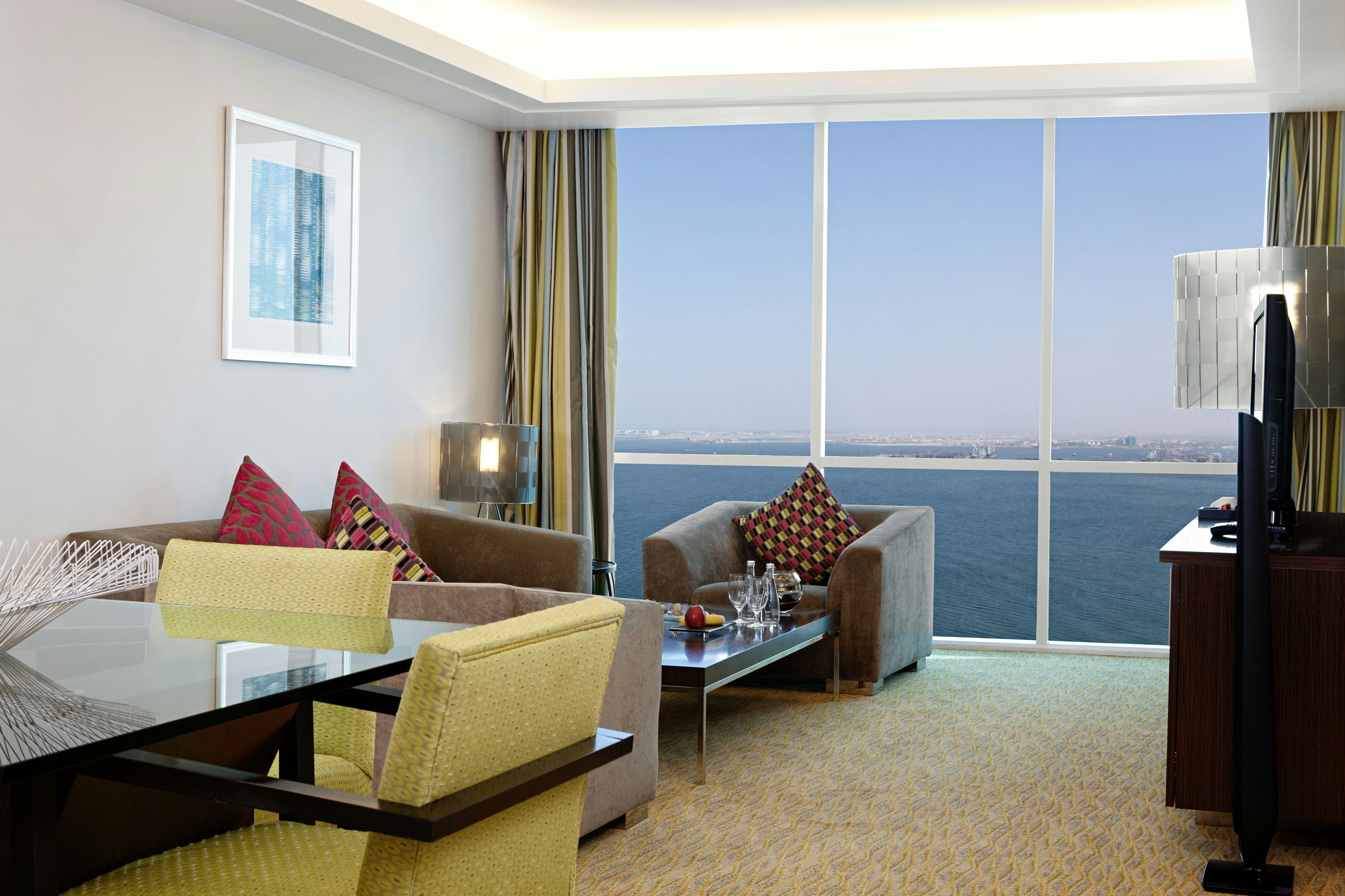 Hilton Doha 15/50