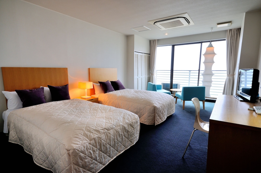 Sayan Terrace Hotel & Resort 18/48