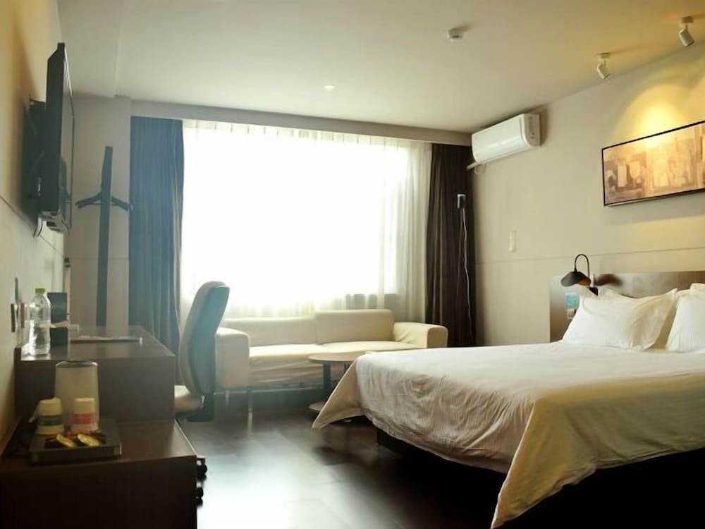 Microtel by Wyndham Kunming City Center 20/25