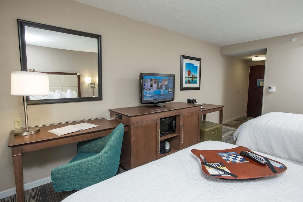 Hampton Inn Suites Cincinnati Union Centre Oh 13/45