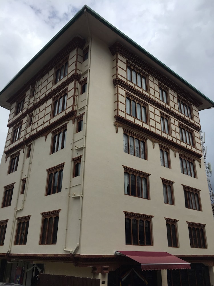 Bhutan Boutique Residency 1/29