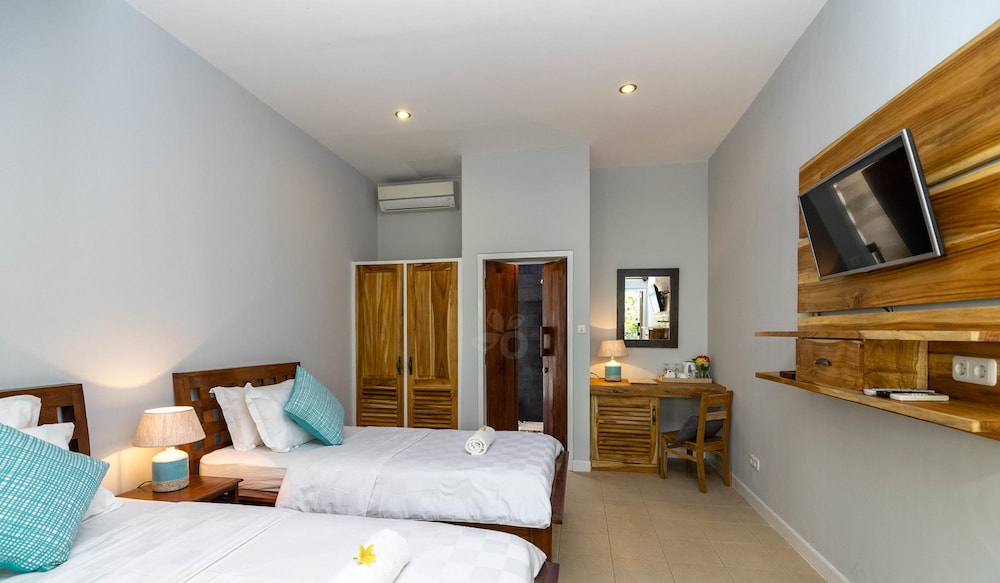 Bale Sampan Bungalows 16/64