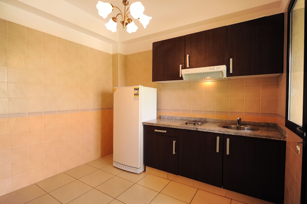 FARAH INN IFRANE 6/69