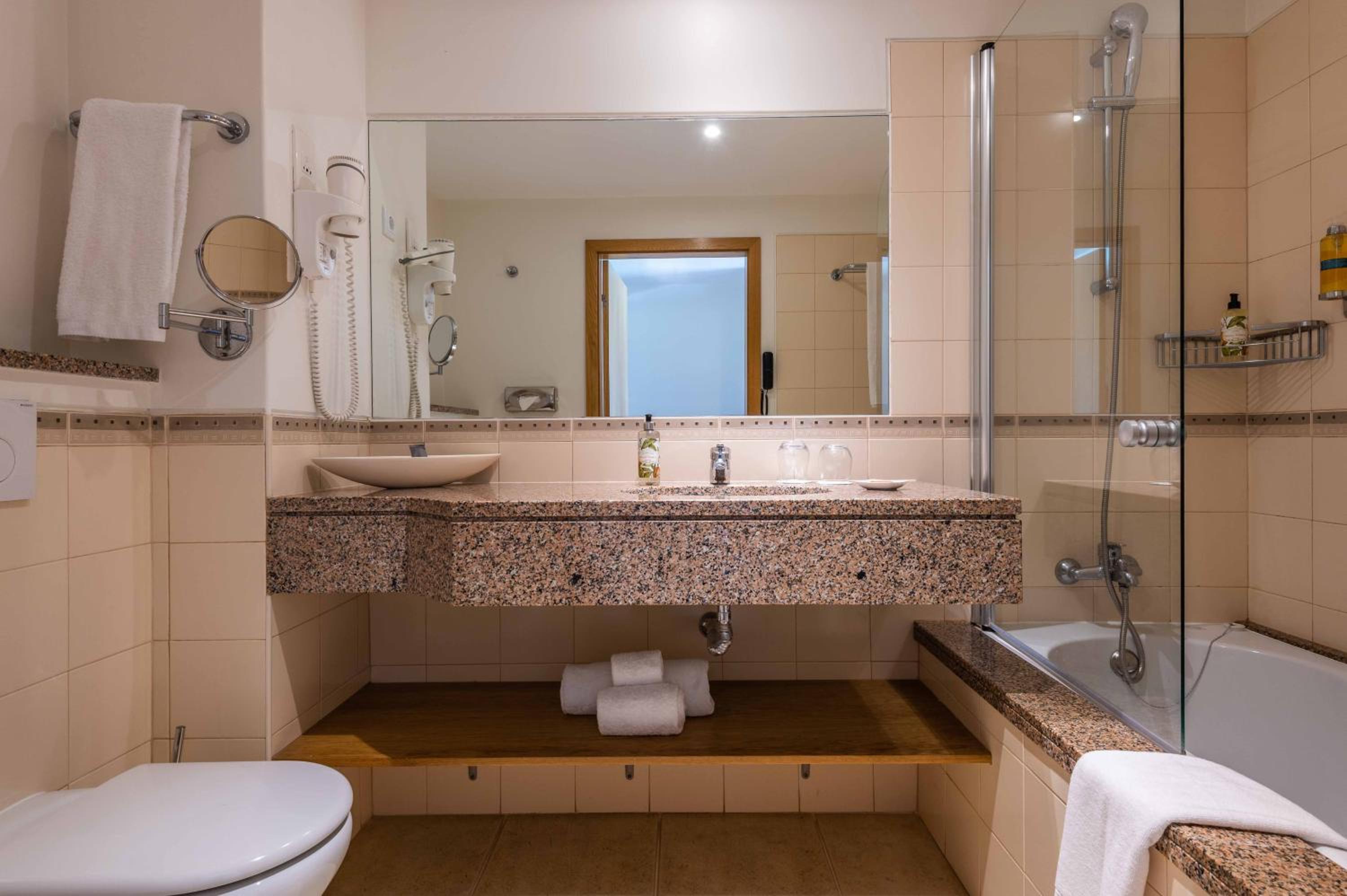 غرفة بسرير مزدوج، Vale D'oliveiras Quinta Resort And Spa 5/5