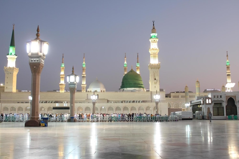 Waqf Othman Bin Affan hotel 34/38