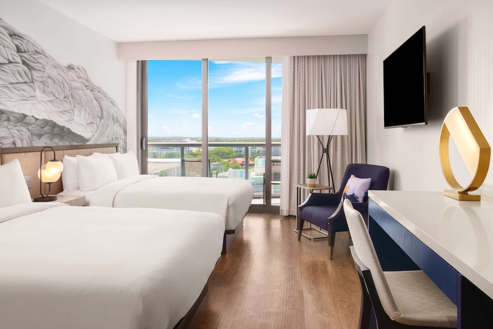 Room, 2 Queen Beds, Skyline View