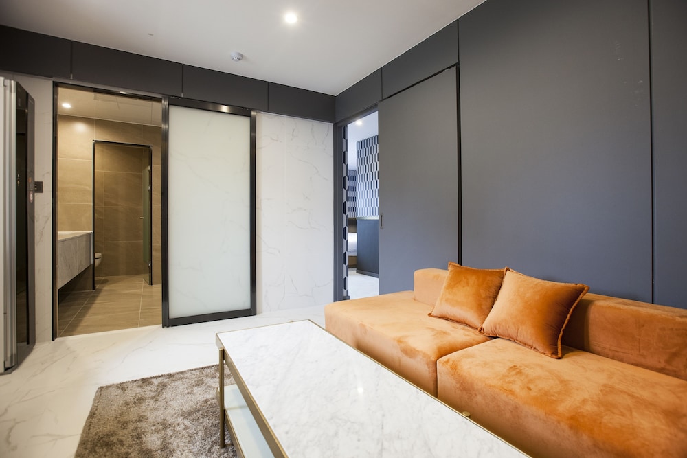 Busanjin Brown-Dot Hotel 32/50