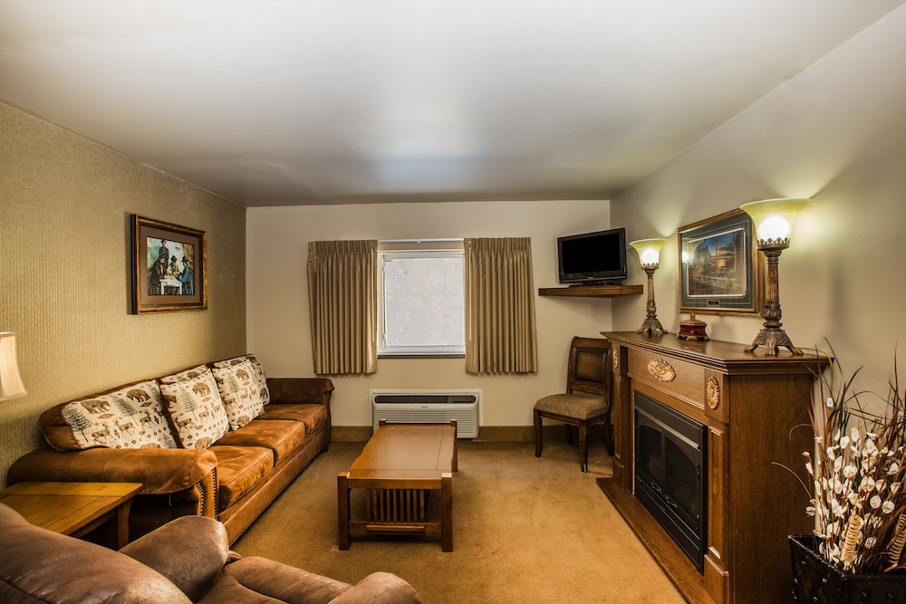 First Gold Hotel Suites Gaming 42/58
