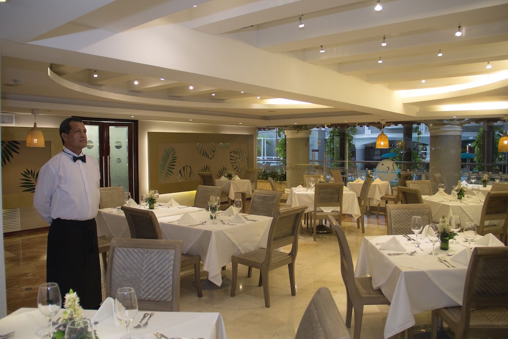 Country International Hotel 41/55