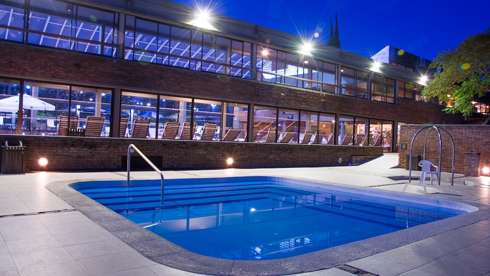 swimming pool spa