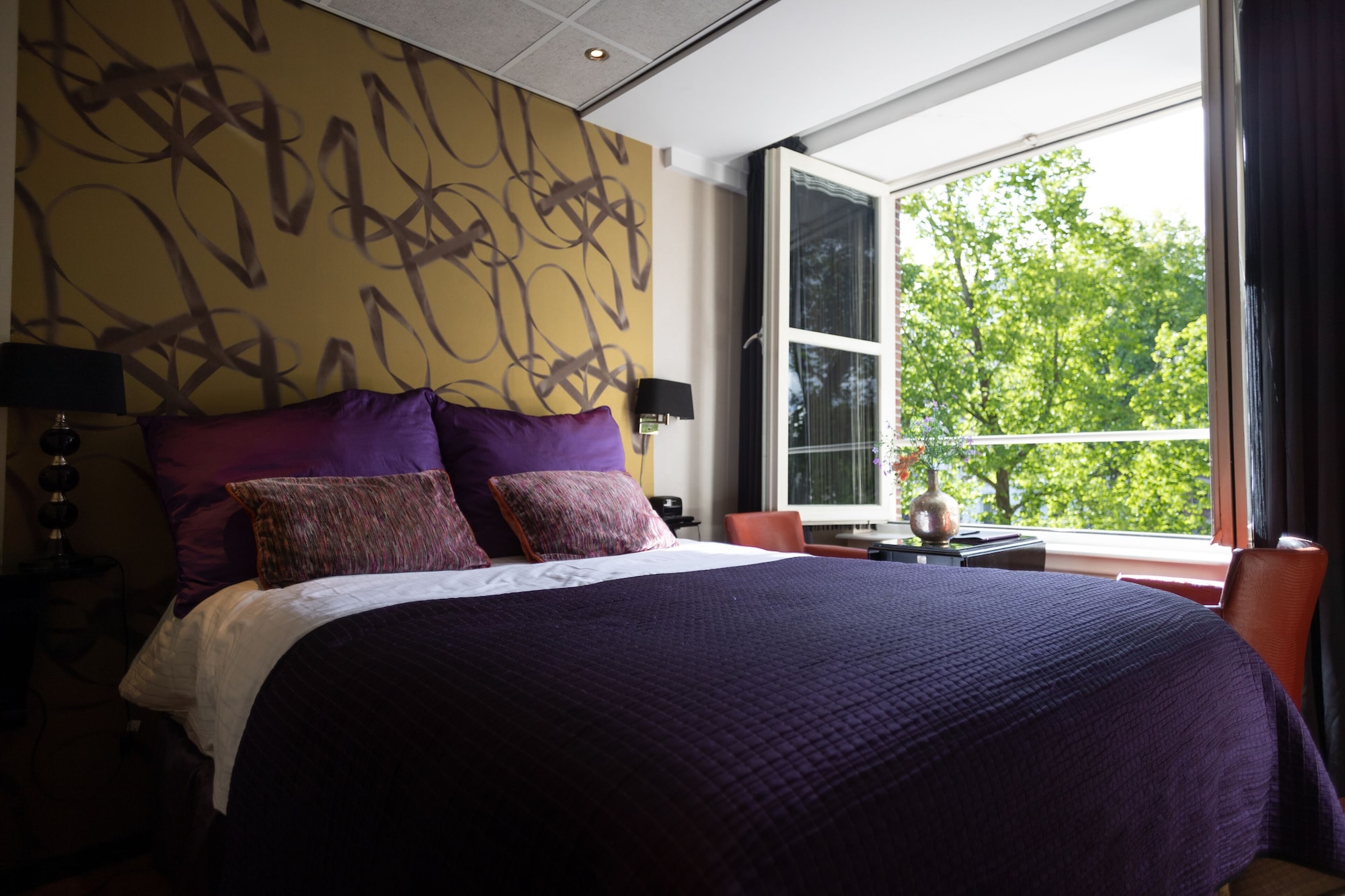 Room, Double Bed, Canal View, Small