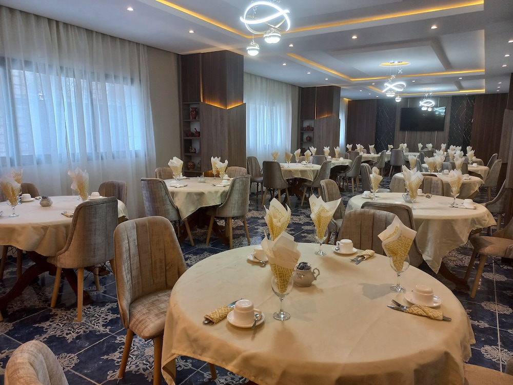 Medina 39/50