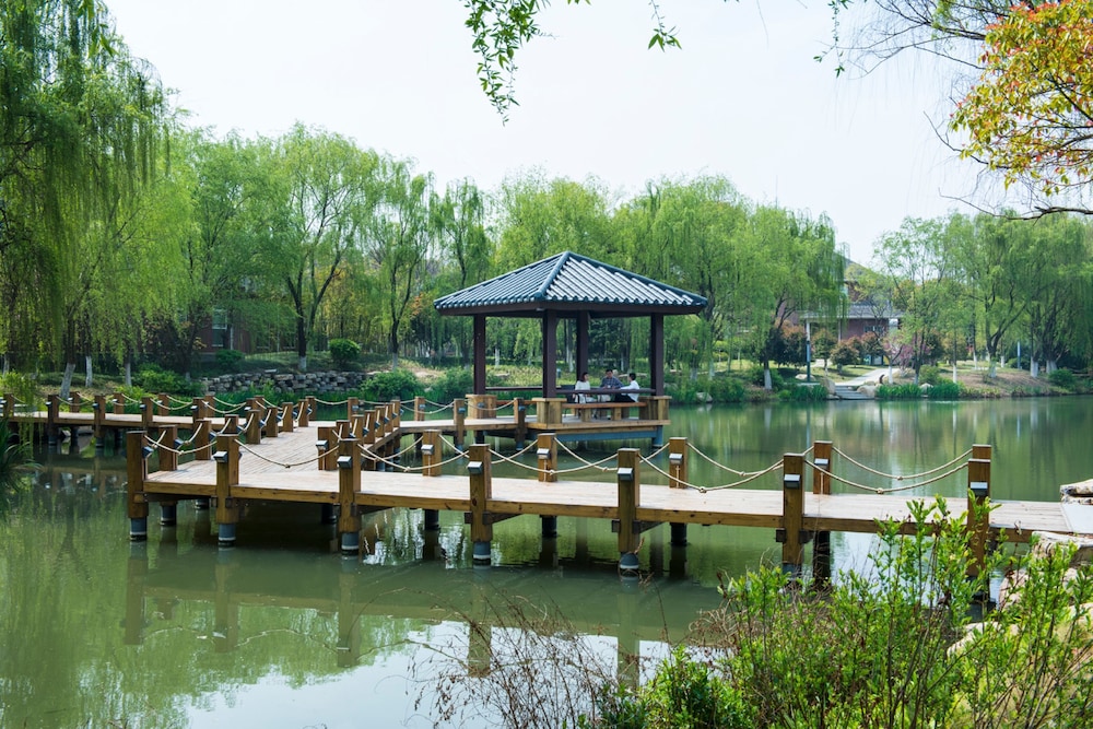 Jinling Riverside Hotel 36/39