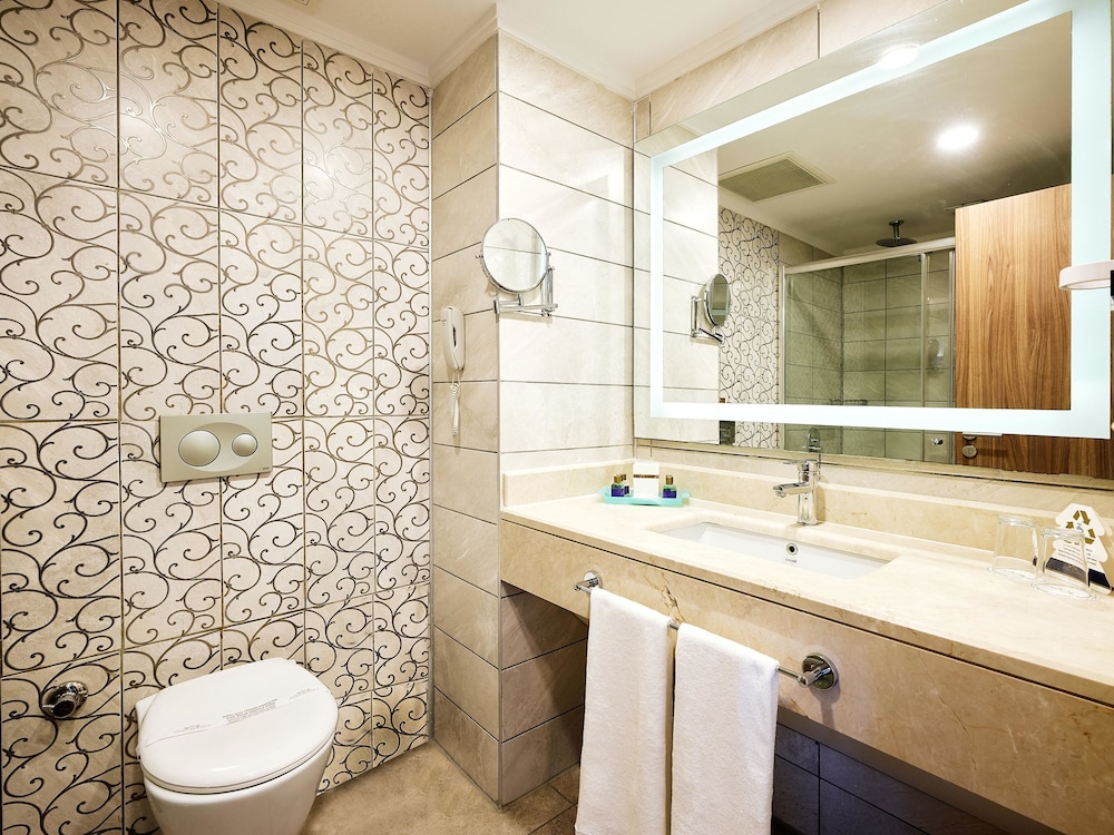 Luna Blanca Resort & Spa 50/50