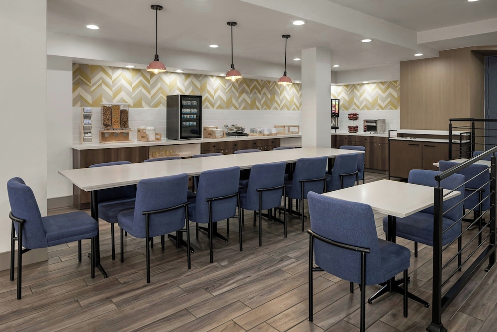 restaurant cafeteria