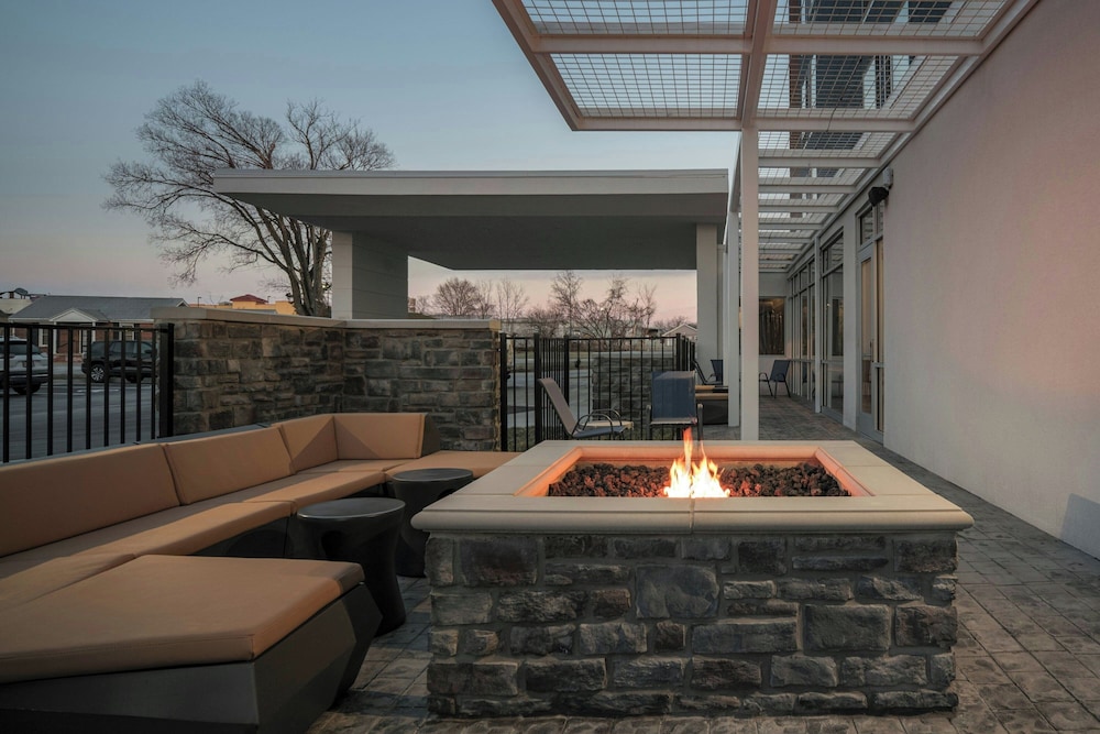 SpringHill Suites by Marriott Lexington Frankfort 12/23