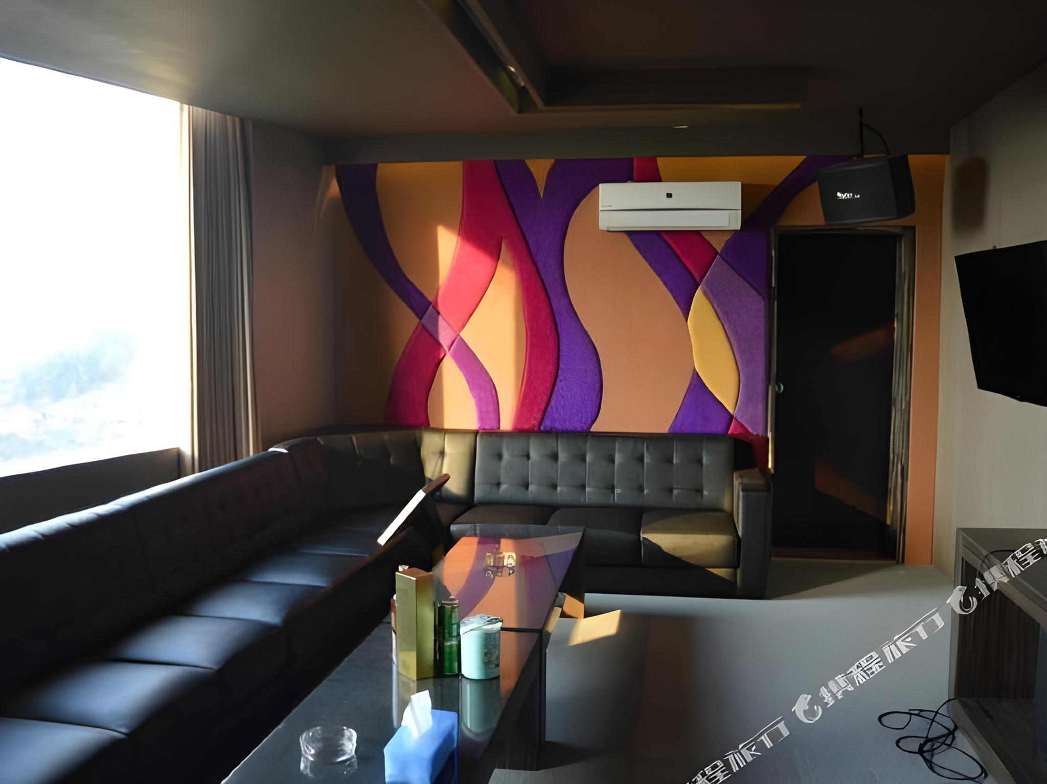 Studio Inn Suites 28/38